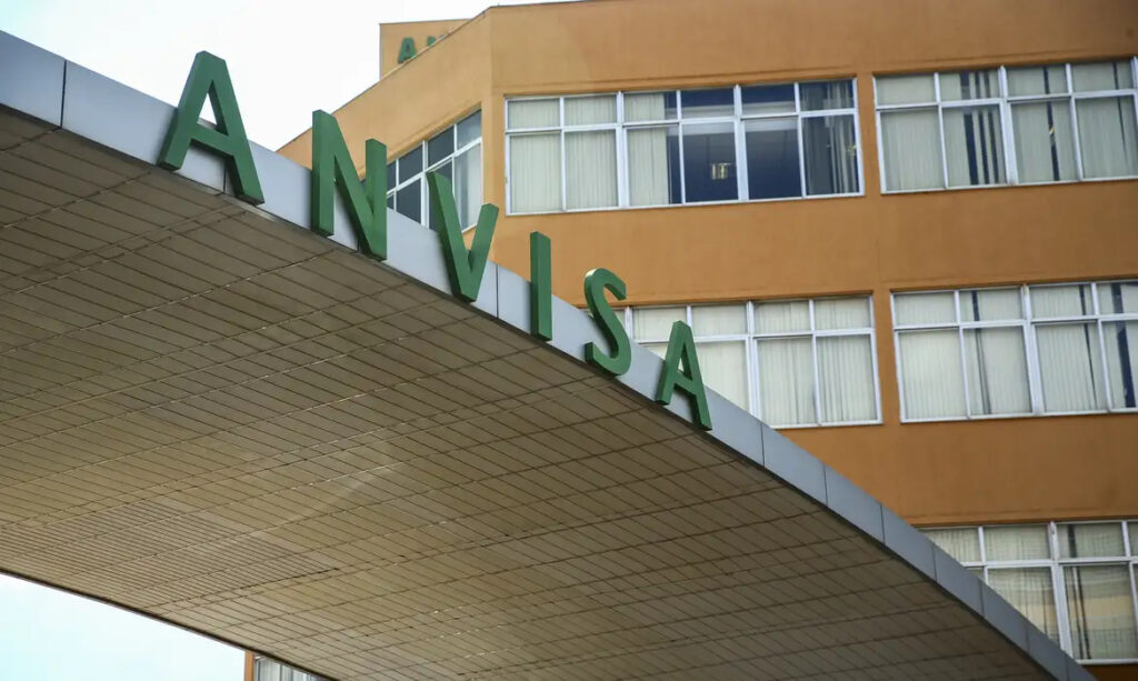 Anvisa suspende venda de remédios manipulados irregulares