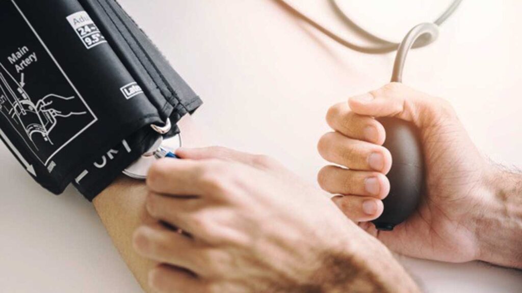 Hipertensão: 30% dos brasileiros têm risco de infarto e AVC