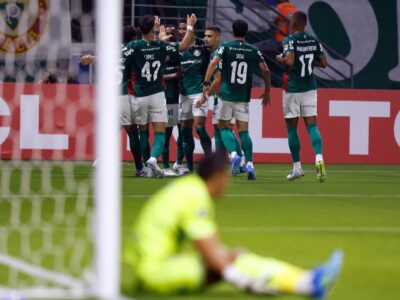 Palmeiras vence Bragantino e mantém liderança invicta