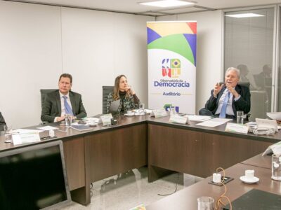 AGU aprova guia para uso responsável da IA nas eleições