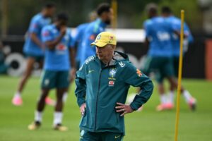 Ancelotti deve testar elenco inteiro contra Panamá