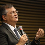 Dino critica autocontenção e defende STF: “Não somos inimigos do Brasil”