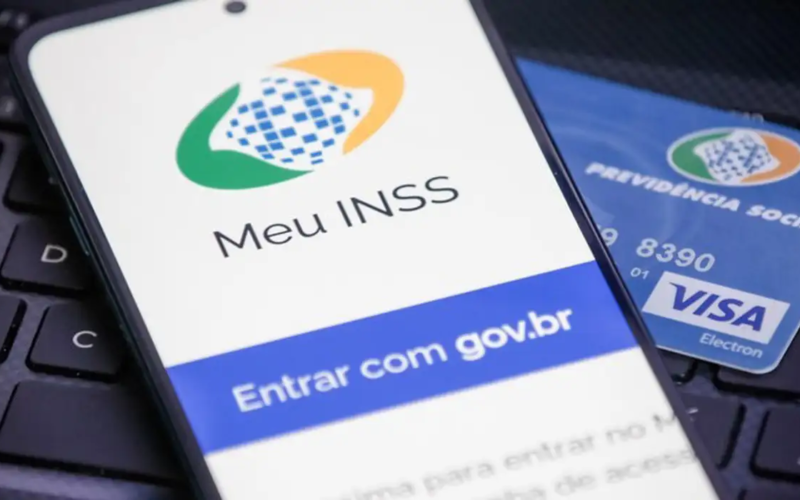 INSS alerta beneficiários por WhatsApp sobre prova de vida