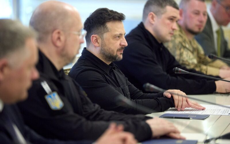 Kiev sofre ataque aéreo após trégua de três dias com Rússia