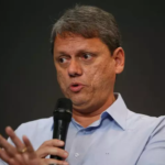 Tarcísio diz que São Paulo avançou sem apoio do governo federal