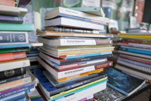 Venda de livros cresce 6,5% em 2025; obras gerais lideram