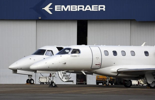 Embraer fecha contrato de longo prazo com FAB para suporte ao KC-390