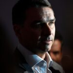 Flávio quer base forte para mudar Constituição e reduzir ministérios