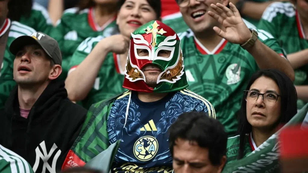 México x Equador: Azteca lotado é trunfo para quebrar jejum de 40 anos