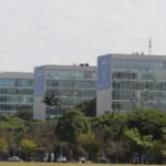 Governo libera servidor mais cedo em jogos do Brasil