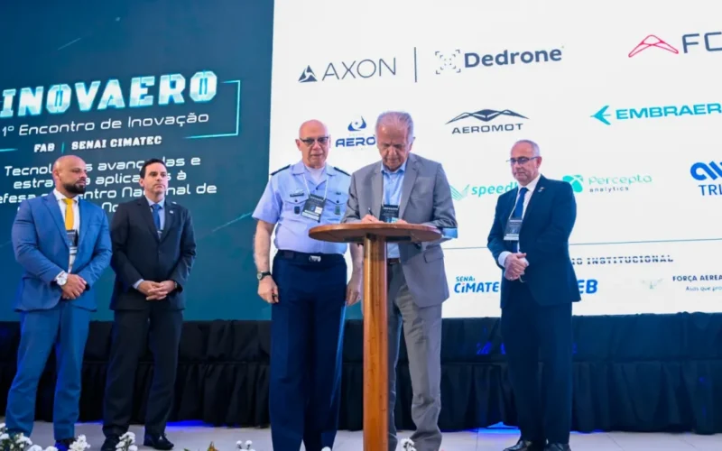 Defesa debate inovação aeroespacial na Bahia