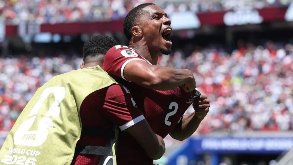Catar arranca empate nos acréscimos e conquista 1º ponto histórico em Copas