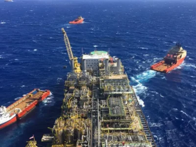 Brasil sente menos alta do petróleo que média global, diz Ineep