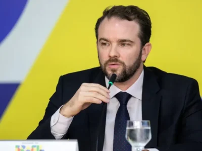 Durigan na China: finanças verdes e reunião com Dilma