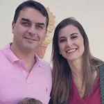 Esposa de Flávio Bolsonaro defende senador após crítica de Michelle