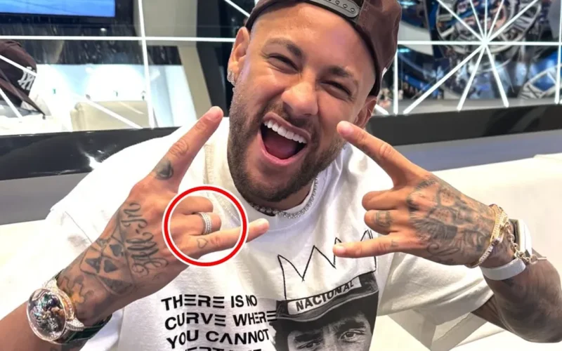 Neymar sem aliança em NY enquanto Biancardi grávida está em Miami