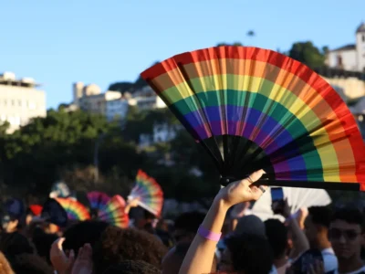 Parada LGBTQIA+ no Rio pede mais representação no Legislativo