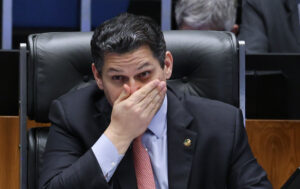 PEC 6x1 terá tramitação por comissões no Senado