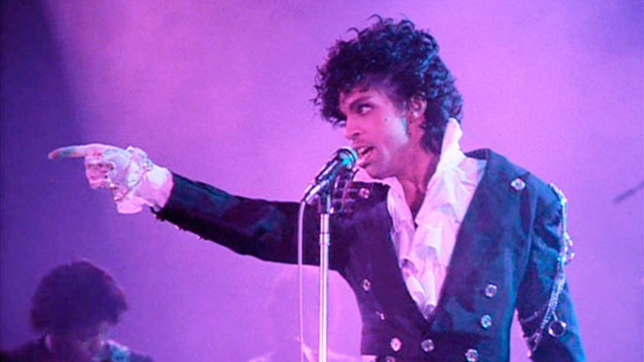 Prince: novo disco póstumo 'Timeless' com inéditas chega em agosto