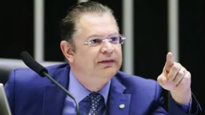 PF mira entorno de Sóstenes em nova fase da Operação Rent a Car