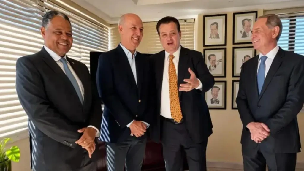 Kassab garante apoio a Arruda e lança Caiado à Presidência
