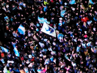 Argentina explode em festa após vitória histórica sobre a Inglaterra