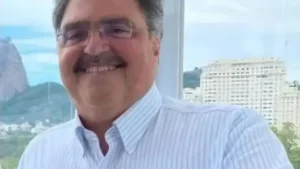 Defesa pede afastamento de Moraes em caso de vazamento