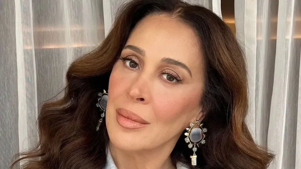 Claudia Raia: apoio a Collor foi ‘desgraça’ e gerou boatos de HIV
