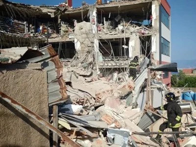 Terremoto de 4,7 na Itália deixa oito feridos