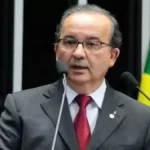 PL-SC confirma Jorginho Mello à reeleição com Flávio Bolsonaro
