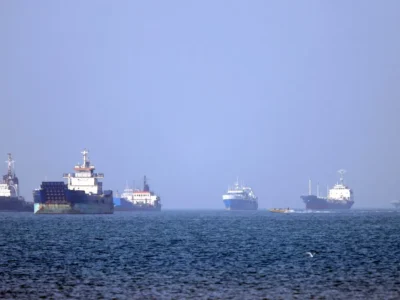 Irã e Omã avançam em acordo para navegação segura no Estreito de Ormuz