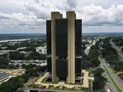 Banco Central corta Selic para 14% ao ano, quarta redução seguida