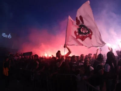 Corinthians vence Inter, mas é eliminado na Copa do Brasil