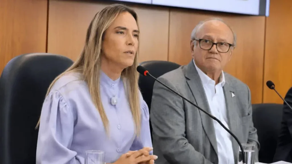 Secretário do DF cobra aval de bancos para salvar BRB