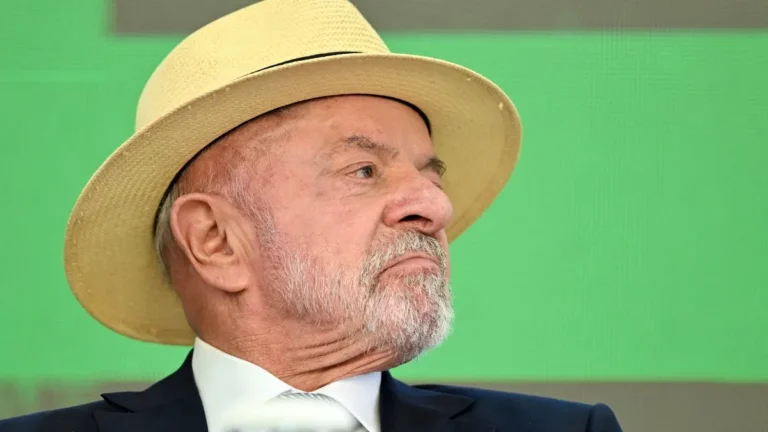 Lula usará chapéu pela 1ª vez em foto de urna; entenda
